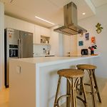 2Br Apartment With Balcony And Amazing Views