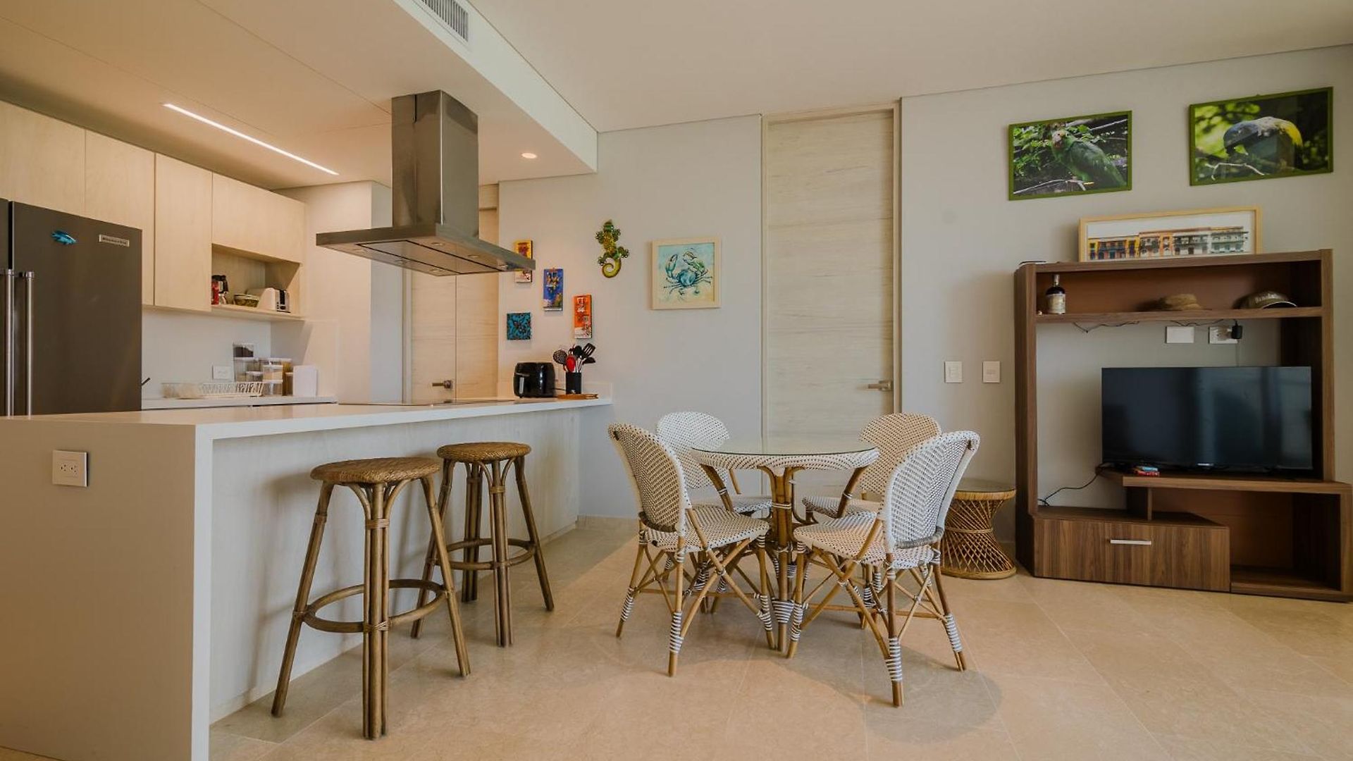 2br With Balcony And Amazing Views