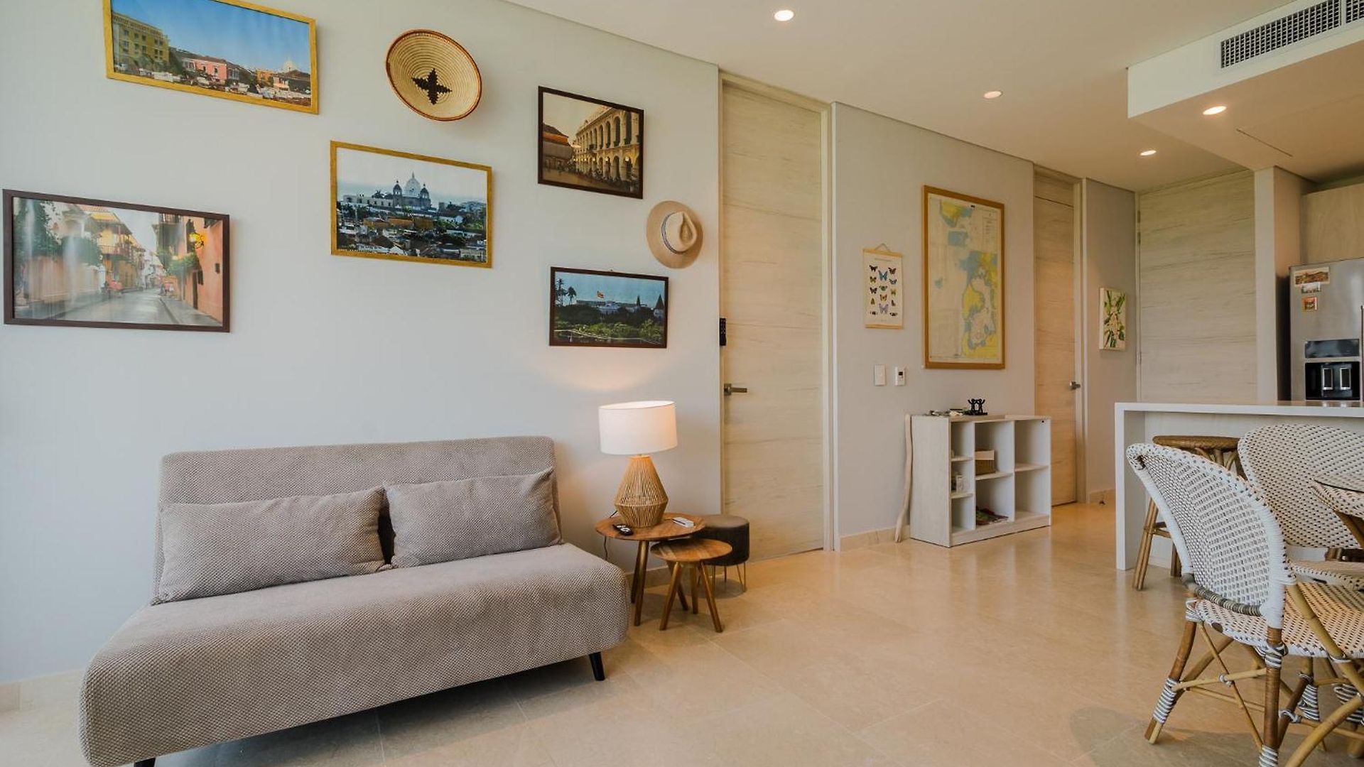 2br With Balcony And Amazing Views *