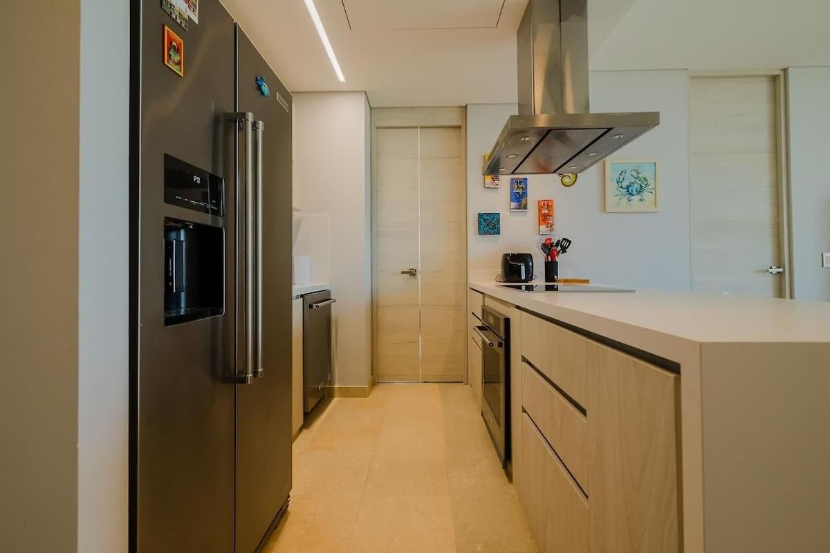 2br With Balcony And Amazing Views *