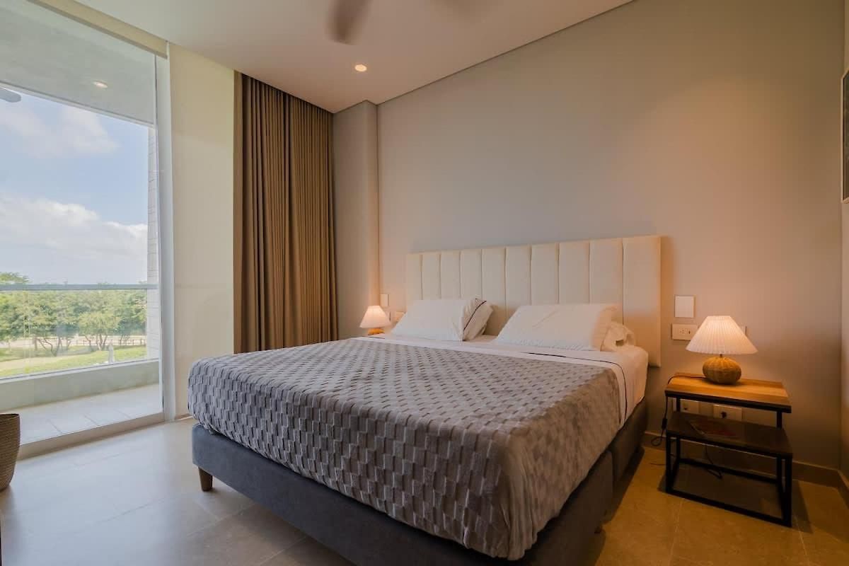 2br With Balcony And Amazing Views