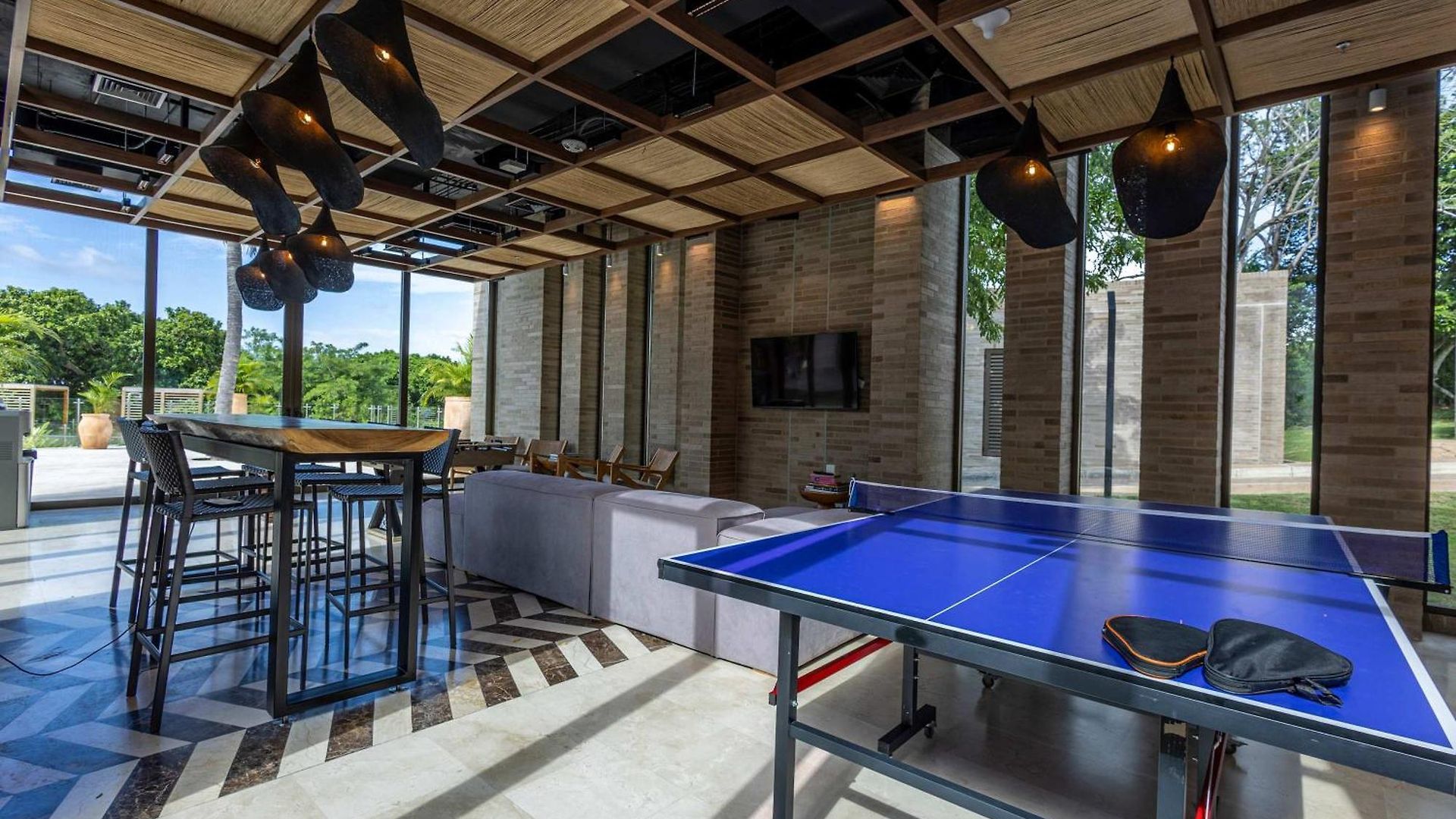 2br With Balcony And Amazing Views
