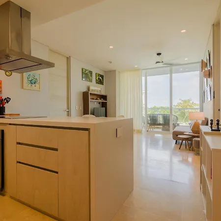 Apartment 2br With Balcony And Amazing Views *