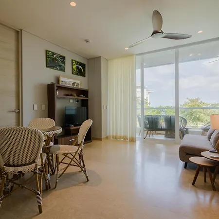 Apartment 2br With Balcony And Amazing Views *