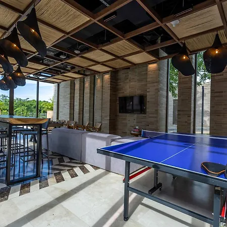 2br With Balcony And Amazing Views