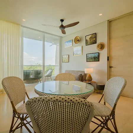 2br With Balcony And Amazing Views