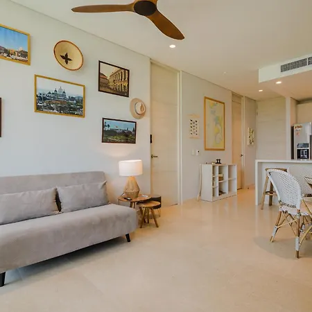 2br With Balcony And Amazing Views *